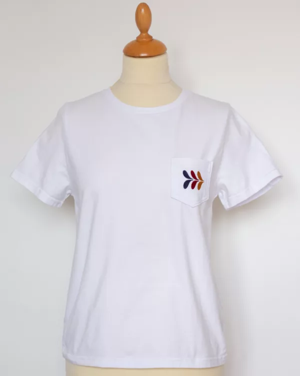 20250328-180821_20250328_Photos_studio Tshirt Cléauline Femme