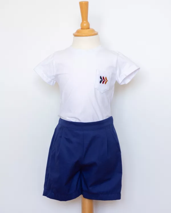 Short garçon bleu